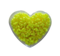 Confetes de Borboleta em Biscuit Amarelo Neon