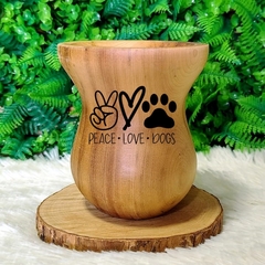 Cuia de Madeira Imbuia Bago Gravação " Peace, Love, Dogs " Selada n41 - comprar online