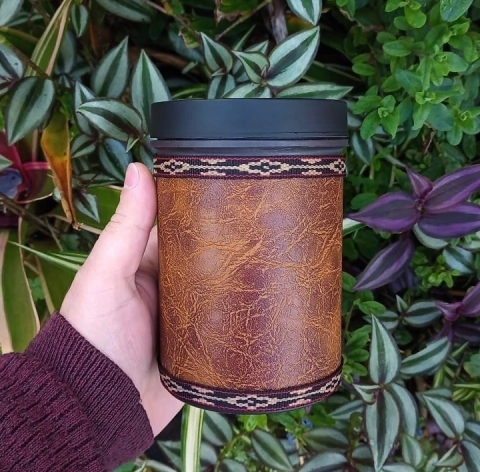 Porta Erva Forrado 250gr Courino " Rústico "