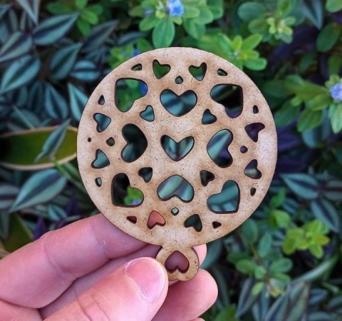 Marcador de MDF para Chimarrão " Corações 2 "