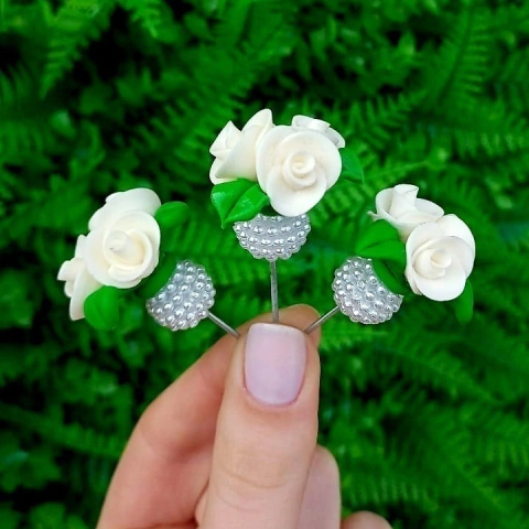 Kit 3 Enfeites de Cuia Buque de Rosas Brancas