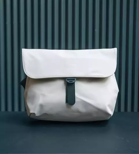 MOCHILA CYNARA BEIGE - comprar online