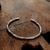 Bracelete Torcido na internet