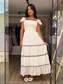 Vestido Sofia Longo Cru na internet