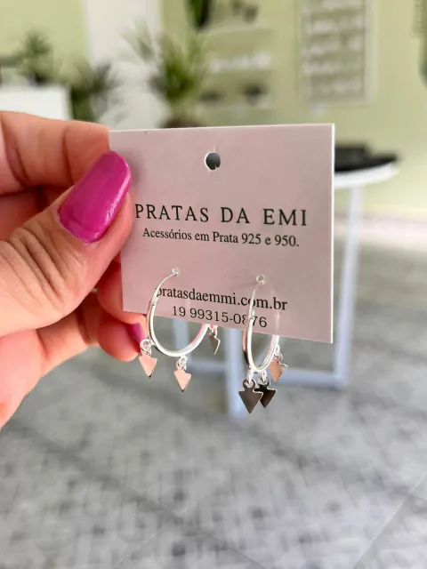 Brincos Pendurados Variados Triângulo - comprar online