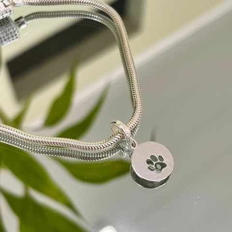 Berloque Medalha Pata - comprar online