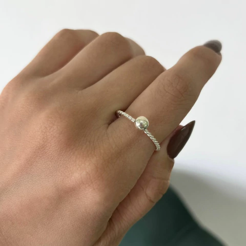 Anel Torcido Bolinha - comprar online