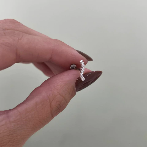 Piercing Ondulado Cravejado