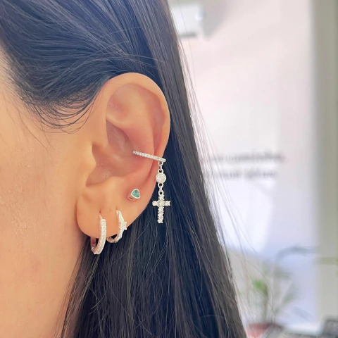 Piercing Fake Cravejado Cruz