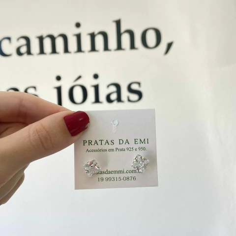 Brinco Quadrado Zircônia 8mm - comprar online