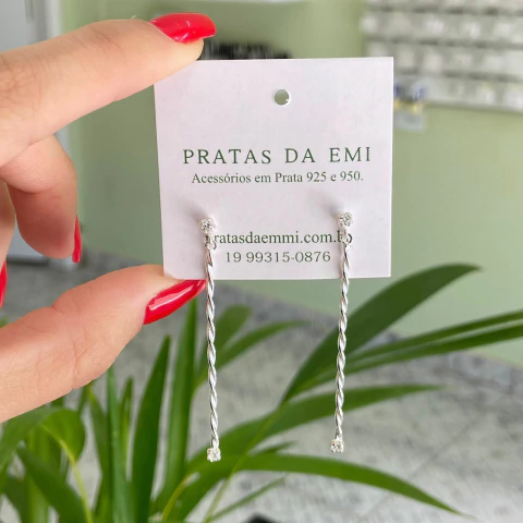 Brinco Palito Torcido Zircônia