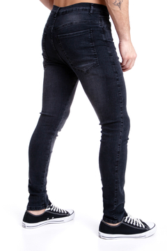 165G - Pantalón de Jean Elastizado color Negro Localizado - wintertex