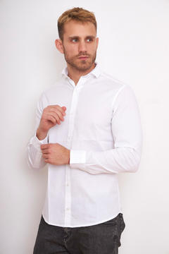Imagen de 211 - Camisa lisa Semientallada