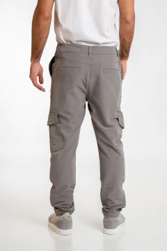 4796 - Pantalón Cargo Nylon Importado en internet
