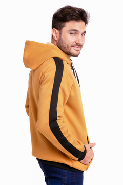826 - Campera Frisa Vivo en Manga, Con Capucha - comprar online
