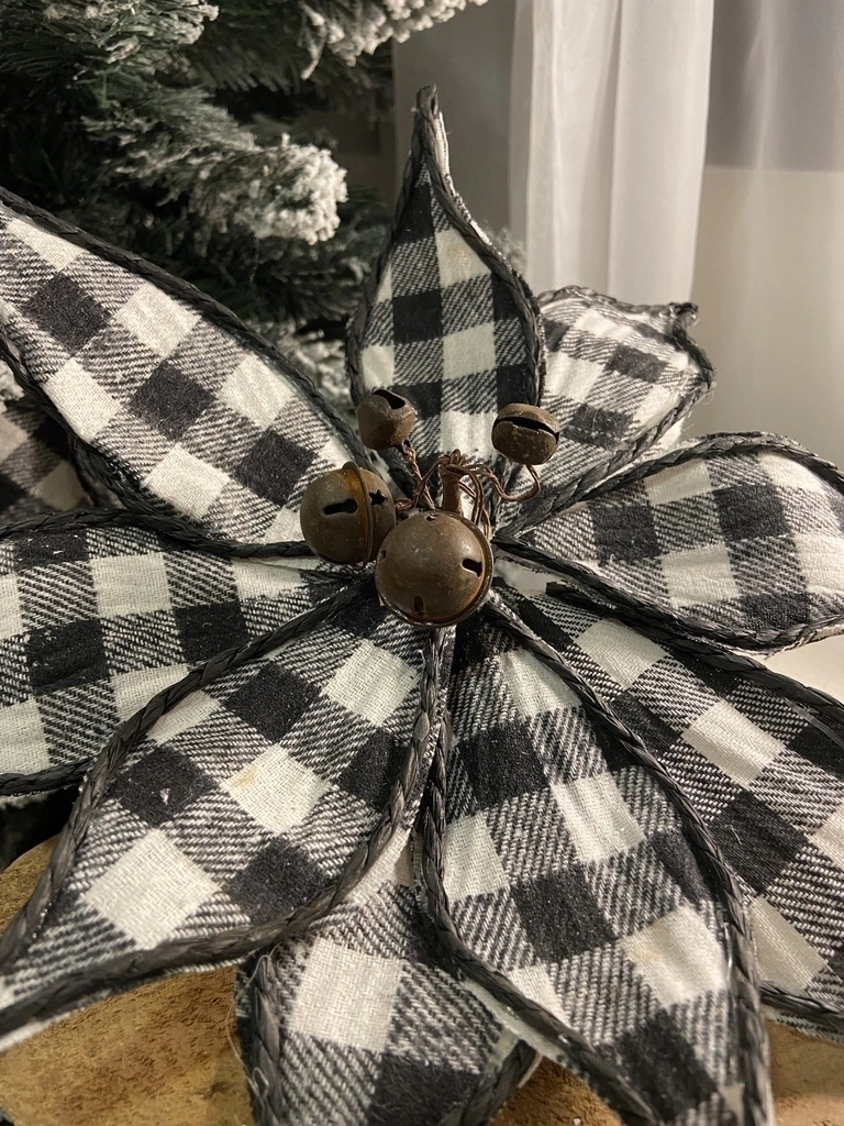 Poinsetia - Xadrez Preto e Branco