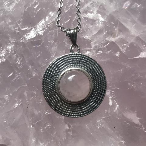 (Edição Limitada) Colar Távola Redonda Quartzo Rosa
