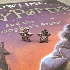 Par de brincos 5th Element na internet