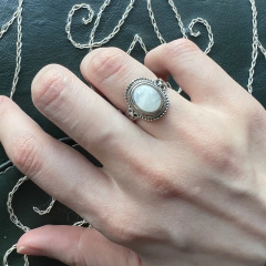 Anel Guinevere Pedra da Lua (Sob Encomenda) - comprar online