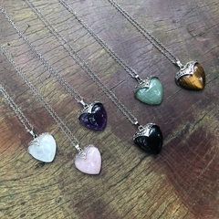 Colar Coração Valente em pedra natural - comprar online