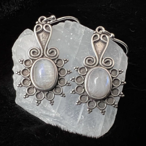 Brincos Light of Eärendil (Pedra da Lua)