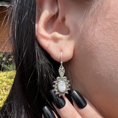 Brincos Light of Eärendil (Pedra da Lua) - comprar online