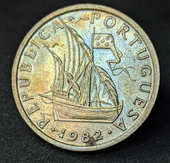 3037 - Portugal 5 escudos, 1982 - Com lindo brilho de cunho e coloração - comprar online