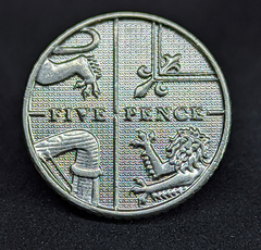 122 - Reino Unido 5 pence, 2014