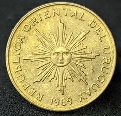 433 - Uruguai 1 peso, 1969 - Com brilho de cunho na internet