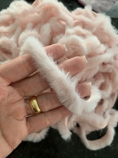 POMPOM PELINHO EM METRO ROSA CLARO (BASE 4MM)- 1 METRO