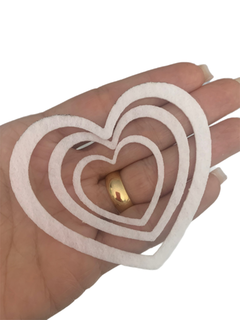 KIT BASE CORAÇÃO EM FELTRO BRANCO (4/6/8CM)- 2 UNIDADES DE CADA TAMANHO