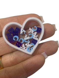 CORAÇÃO VAZADO COM LETRINHAS ABC (AZUL CLARO/AZUL ROYAL/BRANCO)- UNIDADE
