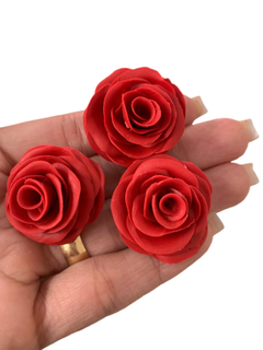 ROSA EM BISCUIT COR VERMELHA (3CM)- 02 UNIDADES