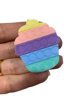 APLIQUE POP IT CUPCAKE CORES CANDY (5CM)- UNIDADE