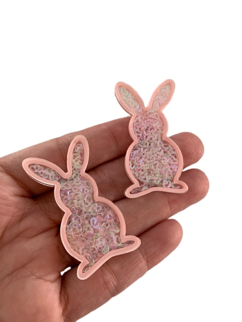 COELHO FOFO ROSA COM CORAÇÃO VAZADO (5CM)- 01 UNIDADE