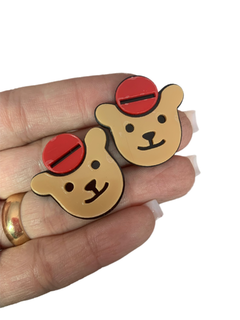 URSO ESCOLAR MAPLE BEAR EM ACRÍLICO (3CM)- 2 UNIDADES