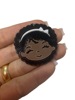ESTUDANTE II CABELO PRETO TIARA BRANCA (ROSTINHO)- UNIDADE