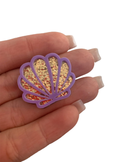 CONCHA LILAS COM DOURADO FLOCADO (3CM)- UNIDADE