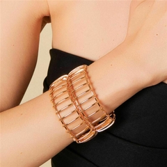 Bracelete Aros Curvos Banho Ouro 18k - comprar online