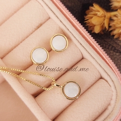Madrepérola Conjunto Redondo Pequeno Banho Ouro 18k
