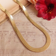 Colar em Malha Laminada Lisa 8mm Banho Ouro 18k - Semijoias Louise and Me
