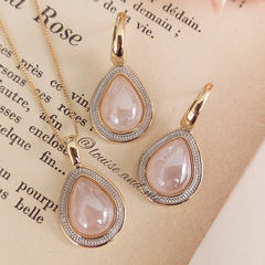 Quartzo Rosa Perolado Conjunto Colar e Brincos Banho Ouro 18k e Ródio