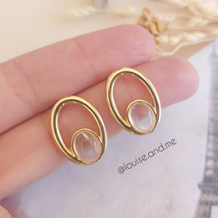 Cristal de Rocha Brinco Oval Vazado Banho Ouro 18k - comprar online