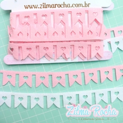 Bandeirinhas em cordão com 50 cm de comprimento- Escolha a Cor