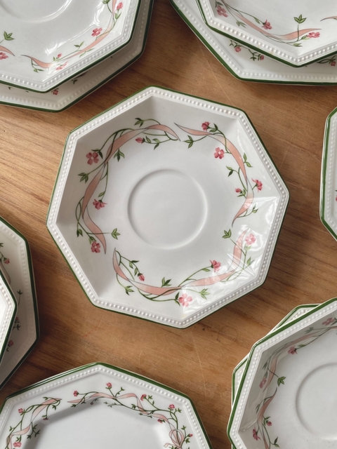 Plato de te 15cm Johnson Bros Eternal Beau