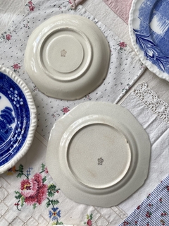 Set x 2 platos ingleses de 14,5 y 17,5cm (con craquel) - HappyTea! - Vajilla vintage