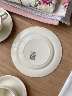 Plato de entrada o postre 20cm Grindley Creampetal (rayitas de uso) - comprar online