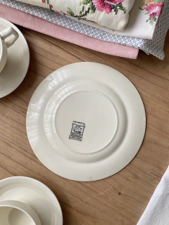Plato de entrada o postre 20cm Grindley Creampetal (rayitas de uso) - comprar online