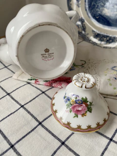 Cafetera Royal Albert Lady Carlyle (reparada) - HappyTea! - Vajilla vintage