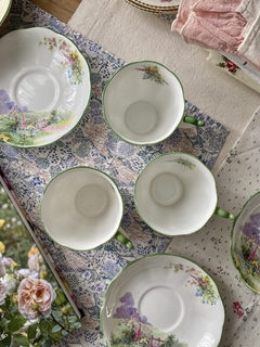 Taza de té con plato fine bone China Bell China Meadowside - HappyTea! - Vajilla vintage